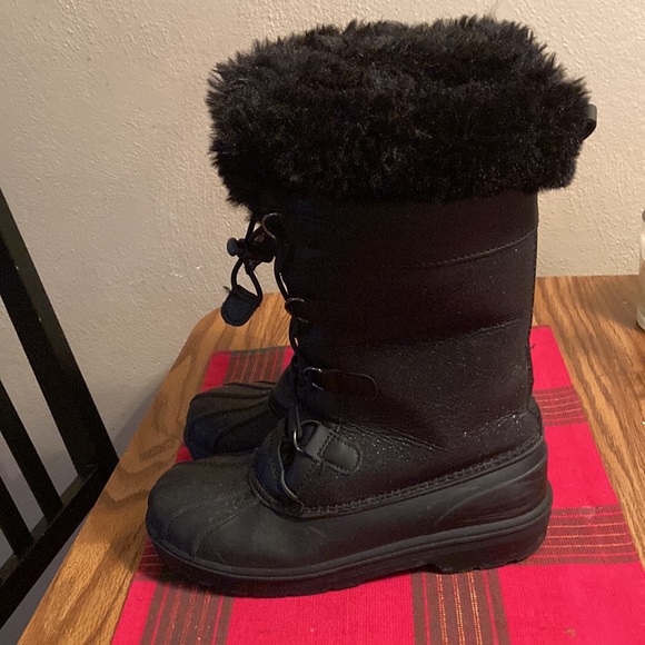 Cat and Jack sparkly boots - Picture 10 of 10